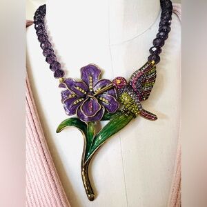 Heidi Daus Vintage “Nectar of Life” Hummingbird Necklace EUC